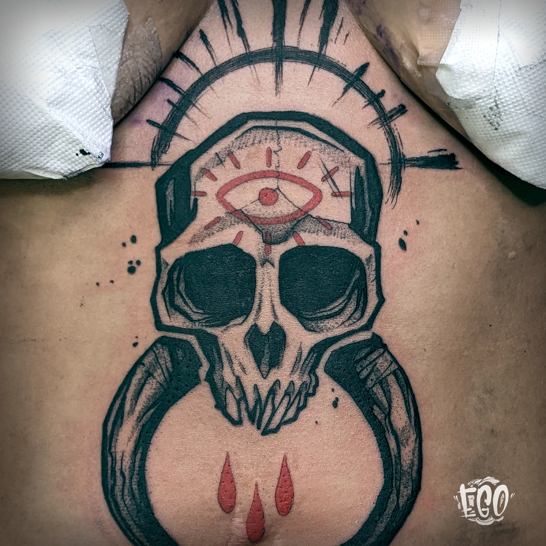 Tatouage illustratif réalisé par Ego, à Toulouse