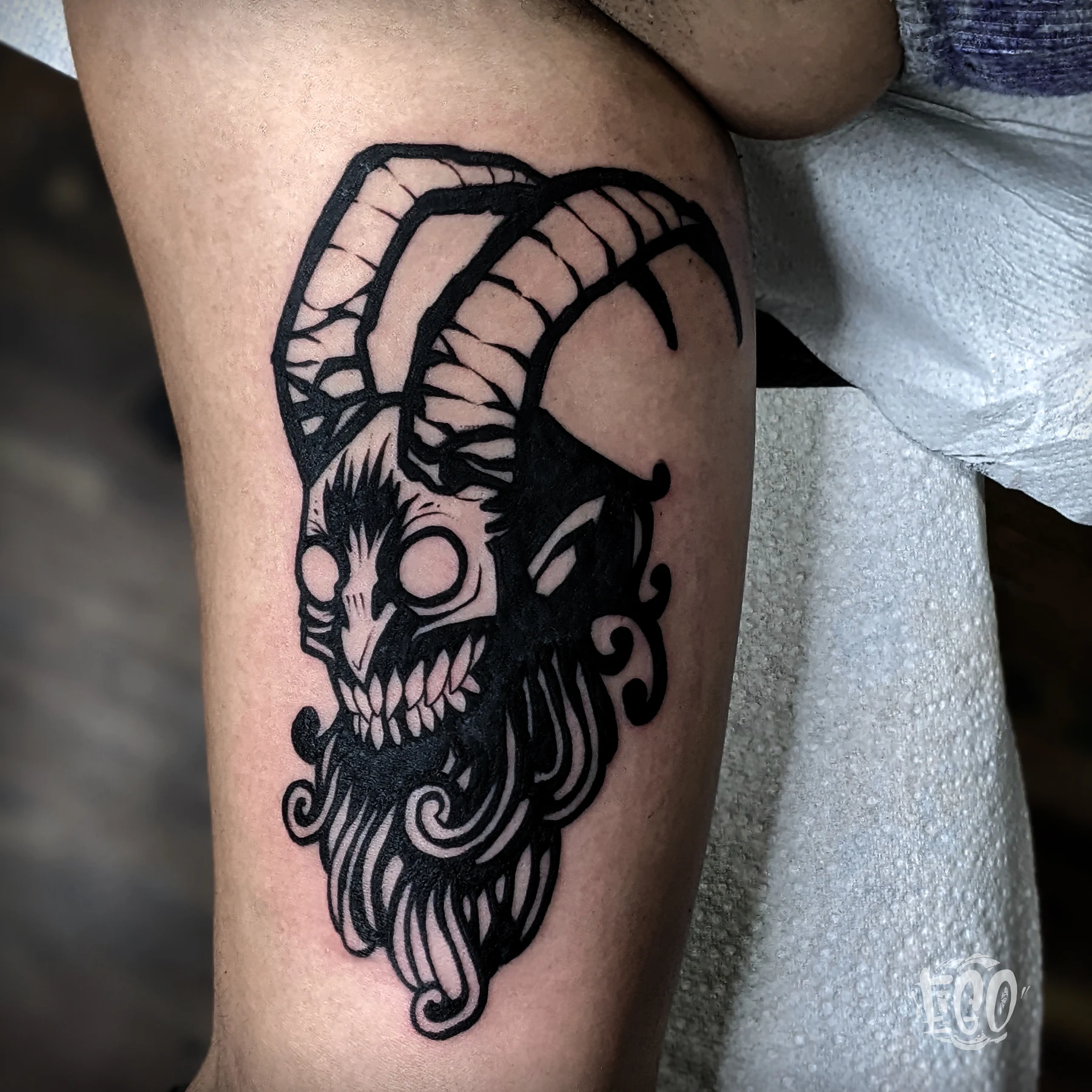 Tatouage illustratif réalisé par Ego, à Toulouse