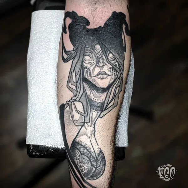 Tatouage illustratif réalisé par Ego, à Toulouse
