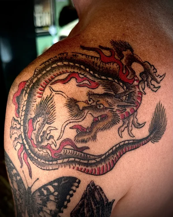 Tatouage japonais traditionnel réalisé par Elsa, à Toulouse