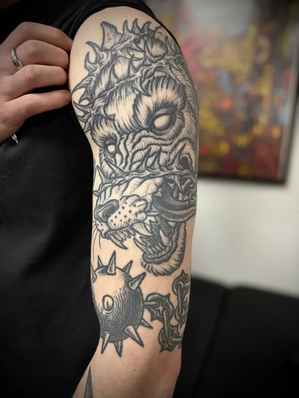 Tatouage gravure, illustratif et trad revisité réalisé par Julien L’Apostat, à Toulouse