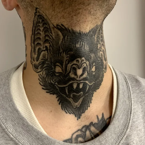 Tatouage gravure, illustratif et trad revisité réalisé par Julien L’Apostat, à Toulouse