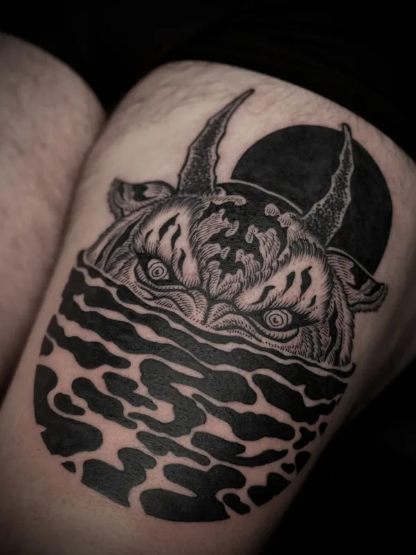 Tatouage gravure, illustratif et trad revisité réalisé par Julien L’Apostat, à Toulouse