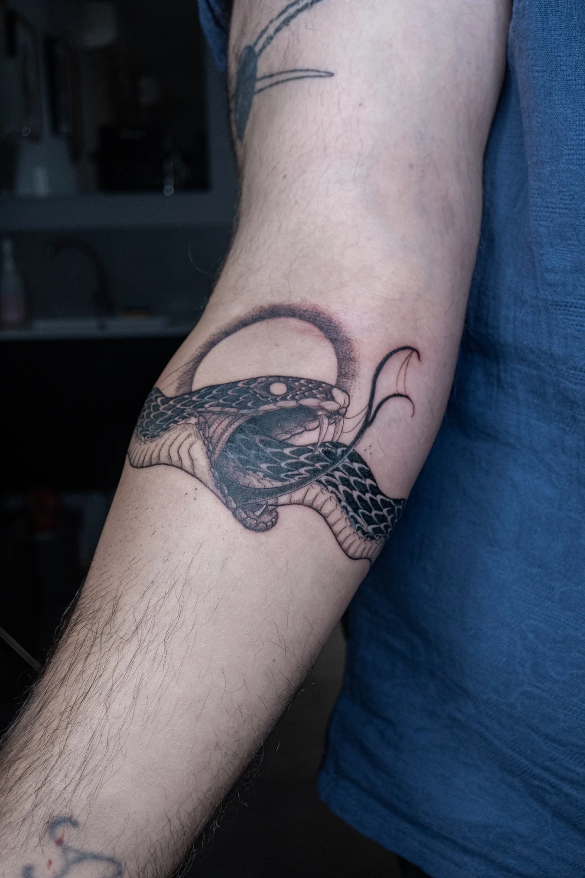 Tatouage fineline réalisé par May, à Toulouse