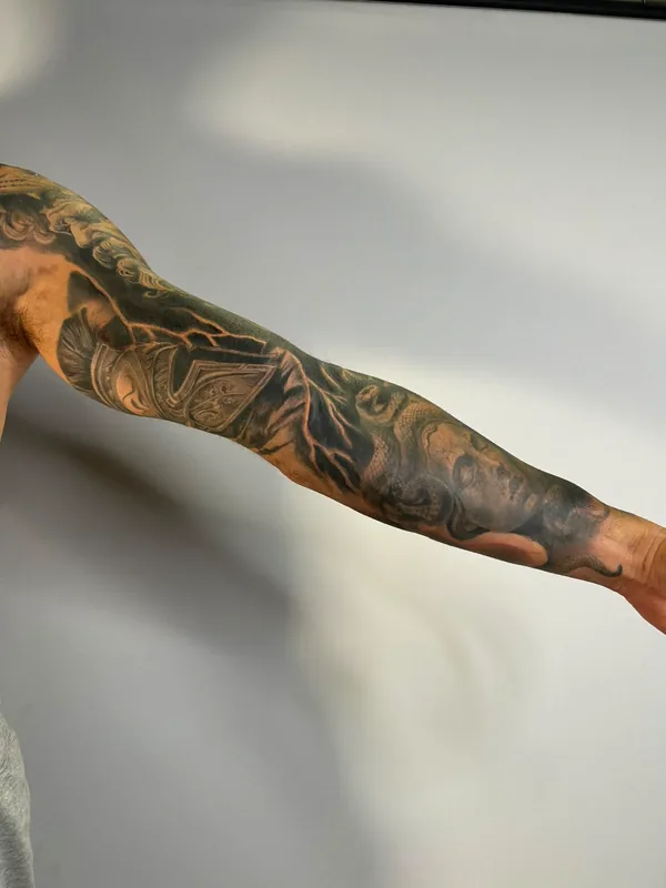 Tatouage japonais réaliste réalisé par Piero, à Toulouse