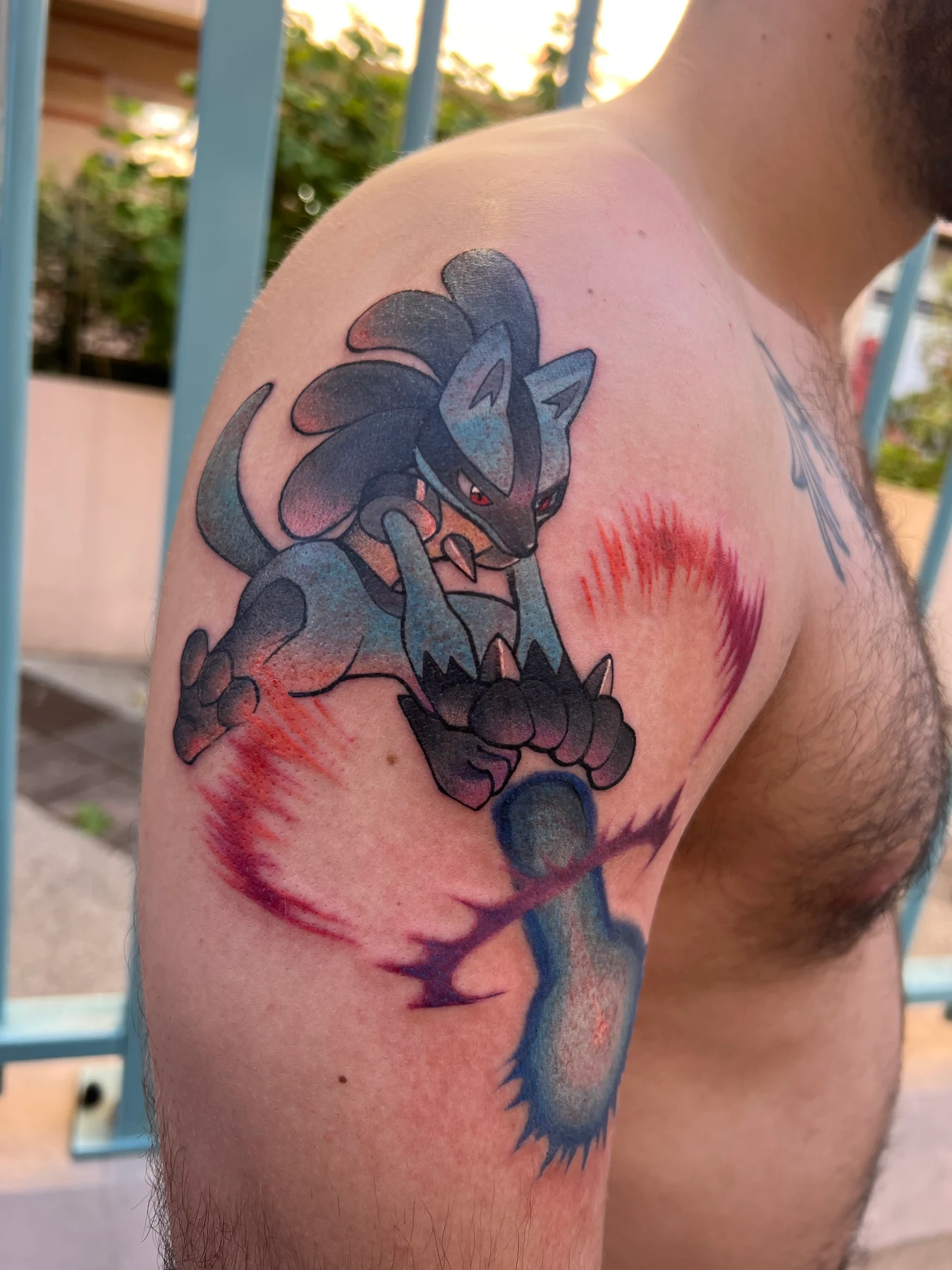 Tatouage manga réalisé par Sato, à Toulouse
