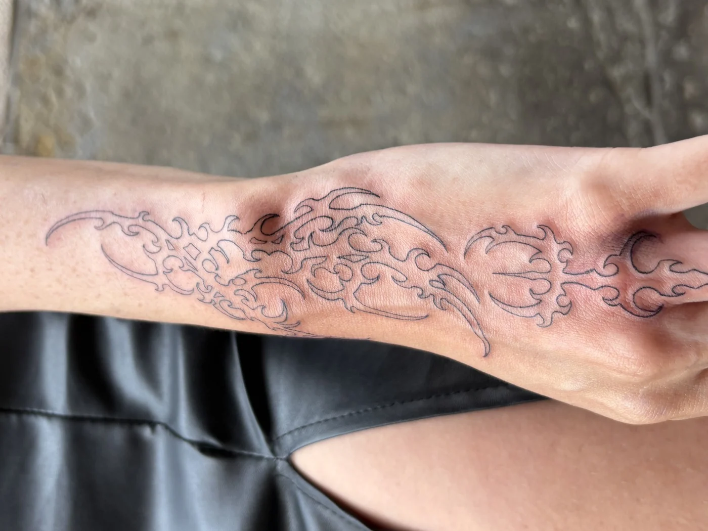 Tatouage japonais moderne réalisé par Tekashi, à Toulouse