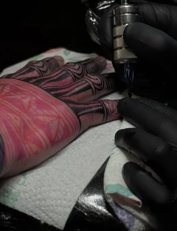 Tatouage tribal réalisé par Tias, à Toulouse